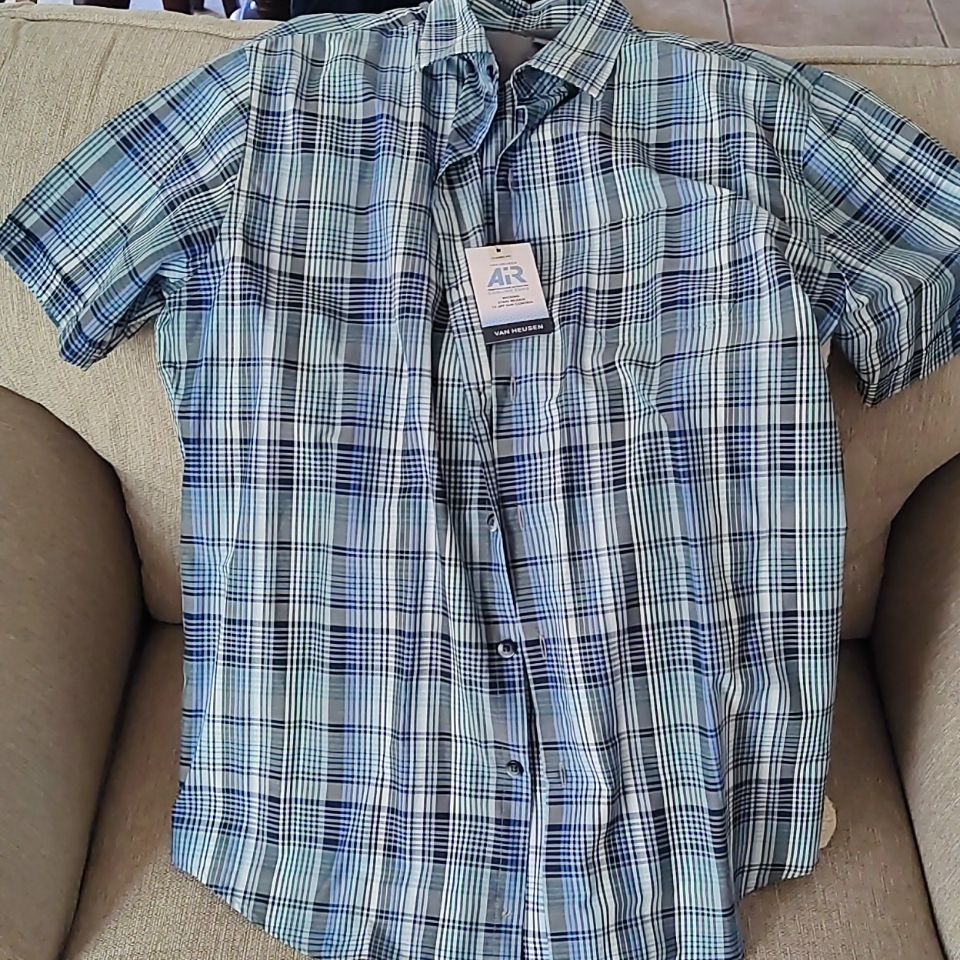 Brand New Mens Van Heusen Cooling Zone Button Down Shirt